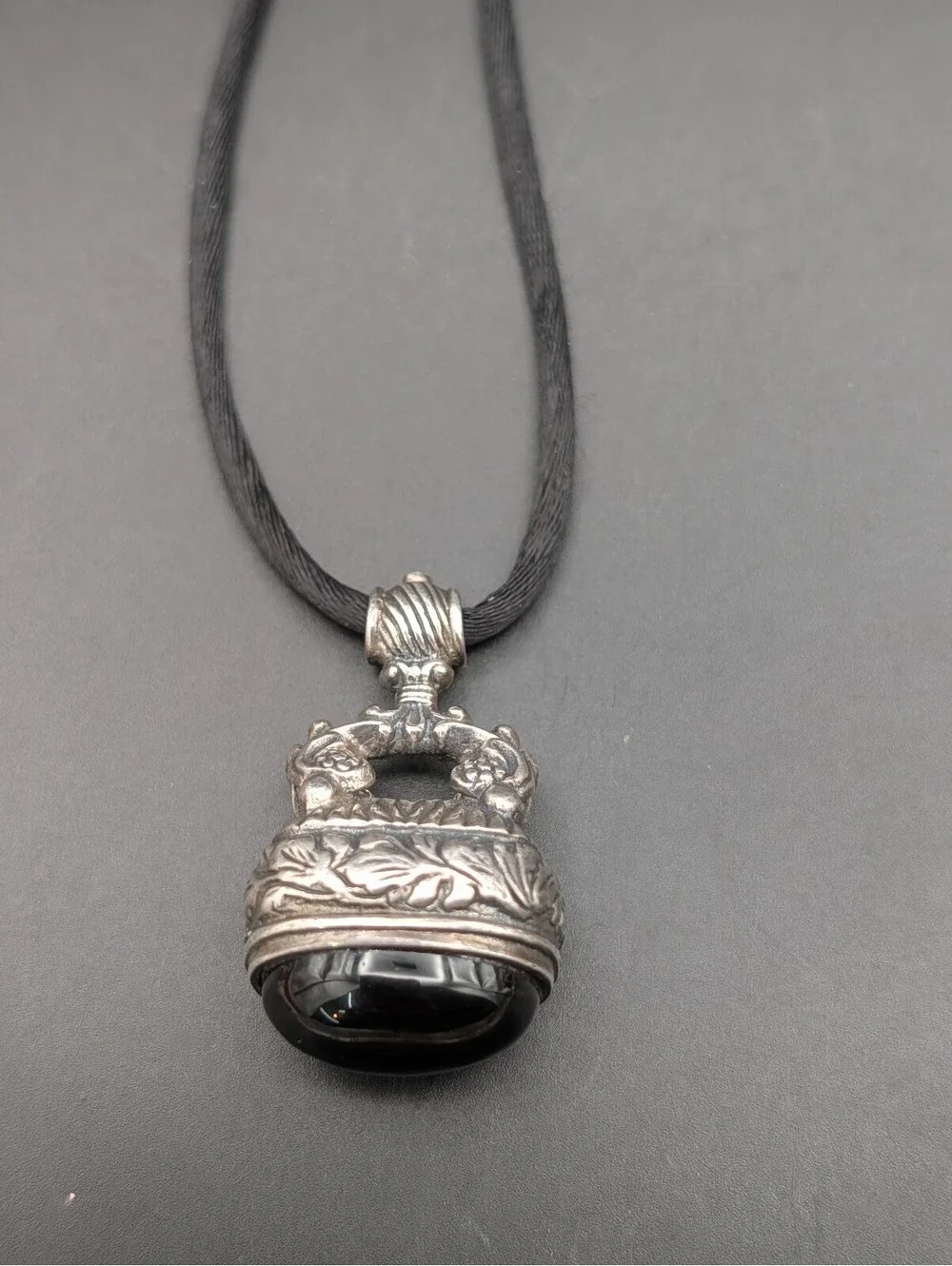 Vintage Museum of Fine Arts MFA Sterling Silver Black Onyx Repousse Fob Pendant